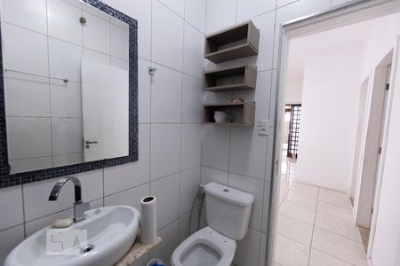 Banheiro Social de casa para alugar com 3 quartos, 70m² em Vila Prudente, São Paulo