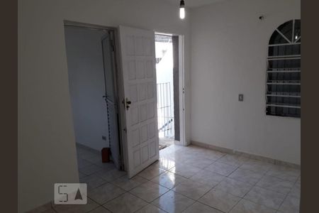 Casa para alugar com 75m², 2 quartos e sem vagaSala