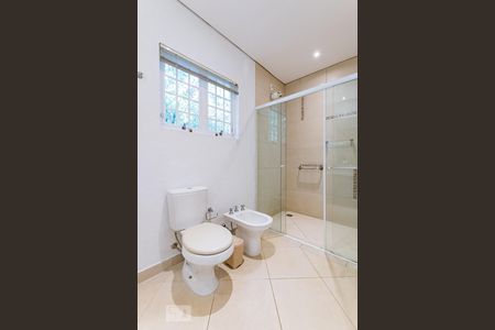 Casa para alugar com 1290m², 5 quartos e 4 vagasBanheiro