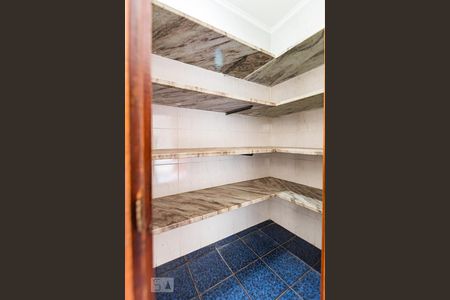 Casa para alugar com 1290m², 5 quartos e 4 vagasDespensa
