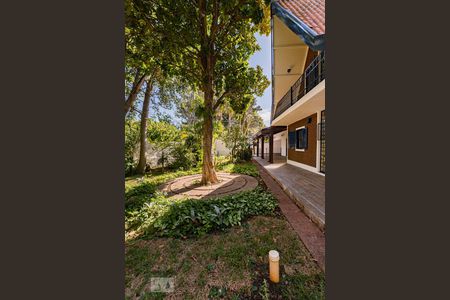 Casa para alugar com 1290m², 5 quartos e 4 vagasÁrea Externa - Quintal da Frente