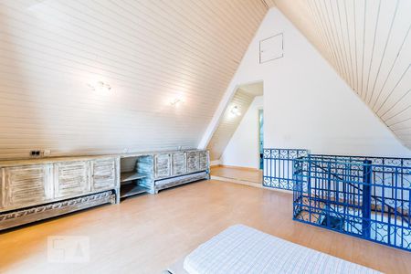 Casa para alugar com 1290m², 5 quartos e 4 vagasSótão - Quarto Extra