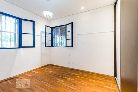 Casa para alugar com 1290m², 5 quartos e 4 vagasSuíte 1