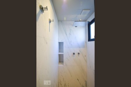 Banheiro de kitnet/studio para alugar com 1 quarto, 31m² em Jardim Paulista, São Paulo