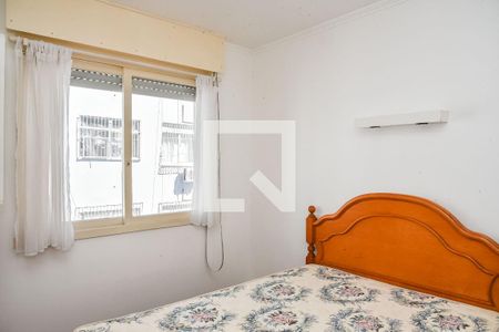 Quarto de apartamento para alugar com 1 quarto, 47m² em Vila Ipiranga, Porto Alegre