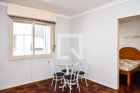 Sala de apartamento para alugar com 1 quarto, 47m² em Vila Ipiranga, Porto Alegre