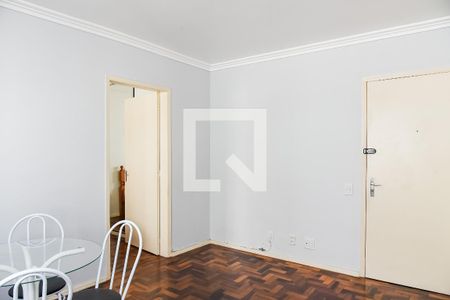 Sala de apartamento para alugar com 1 quarto, 47m² em Vila Ipiranga, Porto Alegre