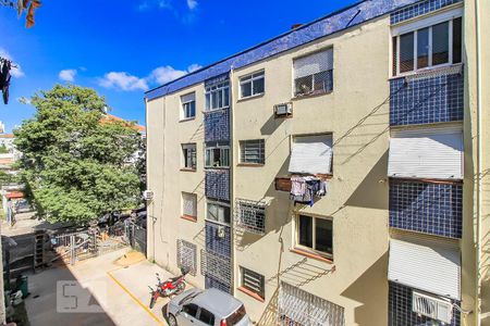 Vista Sala de apartamento para alugar com 1 quarto, 47m² em Vila Ipiranga, Porto Alegre