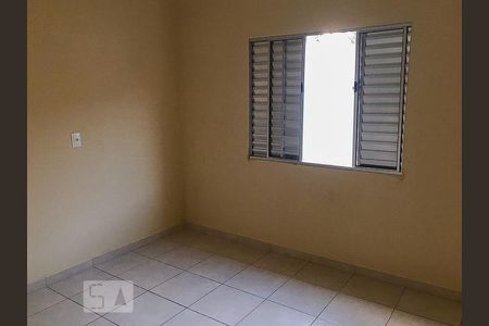 Banheiro do Quarto 2 de casa para alugar com 2 quartos, 90m² em Jardim Piqueroby, São Paulo