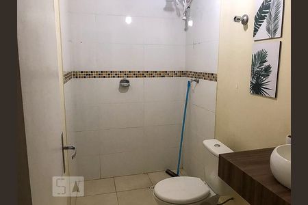 Banheiro 2 de casa para alugar com 2 quartos, 90m² em Jardim Piqueroby, São Paulo