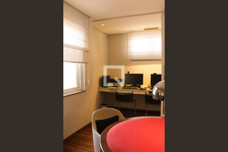 Apartamento à venda com 380m², 3 quartos e 4 vagasHall