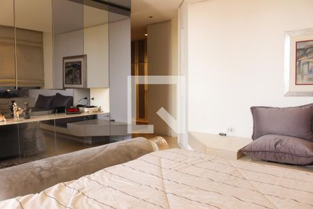 Apartamento à venda com 380m², 3 quartos e 4 vagasSuíte 3