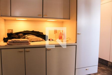 Apartamento à venda com 380m², 3 quartos e 4 vagasCozinha