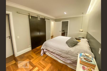 Apartamento à venda com 128m², 3 quartos e 2 vagasSuíte 