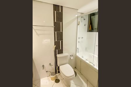 Apartamento à venda com 128m², 3 quartos e 2 vagasBanheiro Suíte