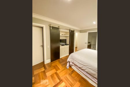 Apartamento à venda com 128m², 3 quartos e 2 vagasSuíte 