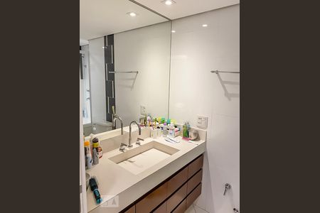 Apartamento à venda com 128m², 3 quartos e 2 vagasBanheiro Suíte