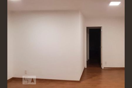 Apartamento à venda com 2 quartos, 60m² em Marechal Rondon, Canoas