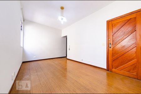 Sala de apartamento à venda com 3 quartos, 60m² em Monsenhor Messias, Belo Horizonte