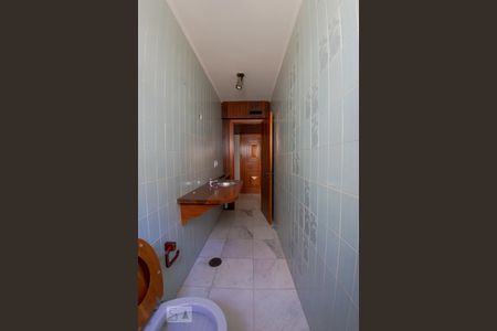 Apartamento à venda com 265m², 4 quartos e 2 vagas Apartamento à venda com 265m², 4 quartos e 2 vagasLavabo