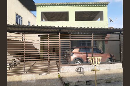 Casa à venda com 250m², 2 quartos e 2 vagasFachada