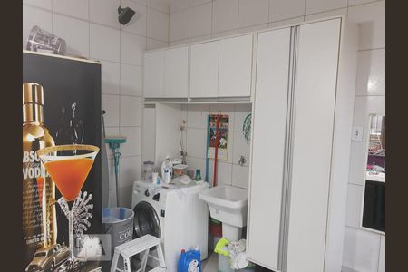 Casa à venda com 250m², 2 quartos e 2 vagasÁrea de Serviço