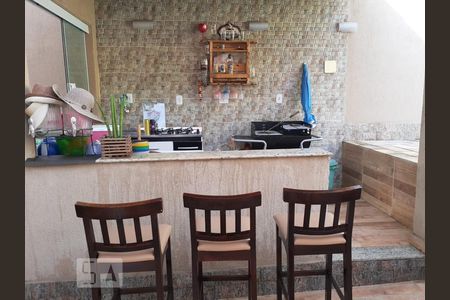 Casa à venda com 250m², 2 quartos e 2 vagasÁrea Externa - Espaço Gourmet