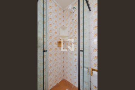 Banheiro de kitnet/studio para alugar com 1 quarto, 32m² em Azenha, Porto Alegre