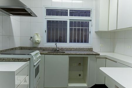 Casa de condomínio para alugar com 150m², 3 quartos e 2 vagasCozinha