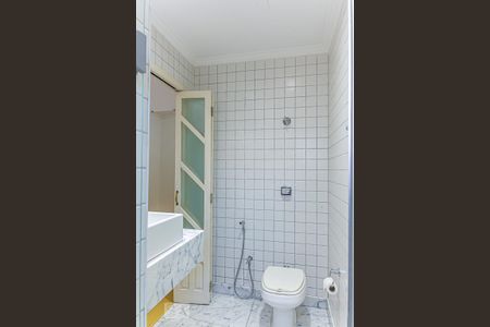 Casa de condomínio para alugar com 150m², 3 quartos e 2 vagasBanheiro da Suíte