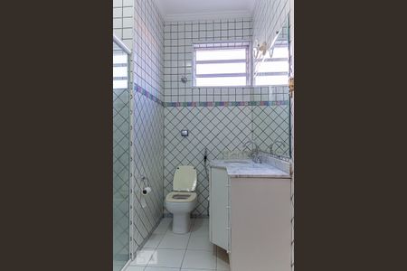 Casa de condomínio para alugar com 150m², 3 quartos e 2 vagasBanheiro