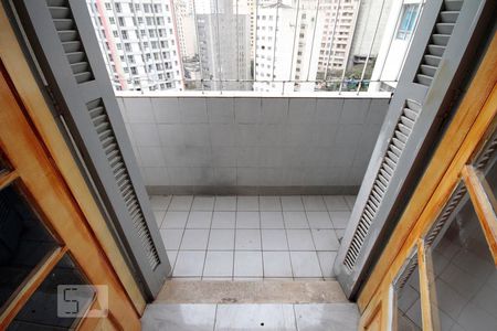 Apartamento para alugar com 92m², 2 quartos e sem vagaVaranda