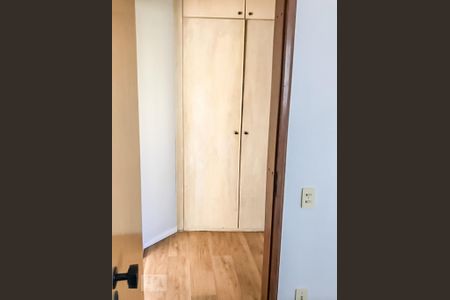 Armário de kitnet/studio para alugar com 1 quarto, 40m² em Brooklin Paulista, São Paulo