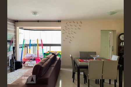 Sala de apartamento para alugar com 3 quartos, 115m² em Bosque da Saúde, São Paulo