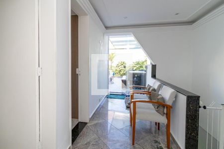 Apartamento à venda com 180m², 3 quartos e 1 vaga Escada e corredor