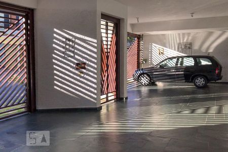 Casa para alugar com 400m², 4 quartos e 4 vagas Casa para alugar com 400m², 4 quartos e 4 vagasGaragem