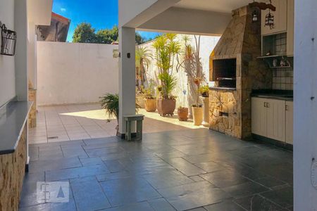 Casa para alugar com 400m², 4 quartos e 4 vagas Casa para alugar com 400m², 4 quartos e 4 vagasÁrea Externa/churrasqueira