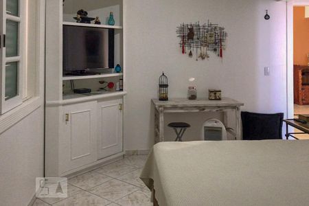 Casa para alugar com 400m², 4 quartos e 4 vagas Casa para alugar com 400m², 4 quartos e 4 vagasSuíte 2