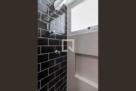 Apartamento à venda com 58m², 2 quartos e 1 vaga Apartamento à venda com 58m², 2 quartos e 1 vagaBanheiro