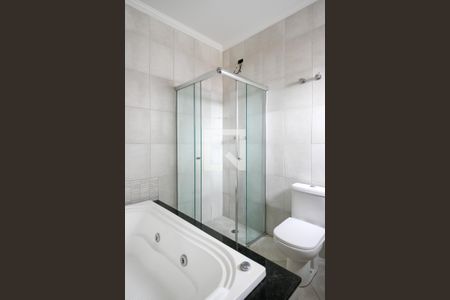 Casa para alugar com 215m², 3 quartos e 4 vagasBanheiro da Suite