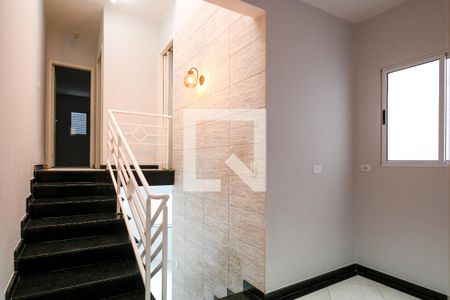 Casa para alugar com 215m², 3 quartos e 4 vagasEscada - Acesso aos Quartos