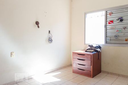 Casa à venda com 200m², 3 quartos e 4 vagasQuarto 2