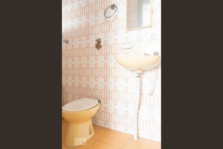 Casa à venda com 200m², 3 quartos e 4 vagasBanheiro de Serviço