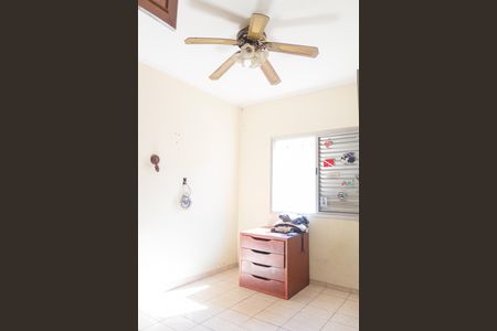 Casa à venda com 200m², 3 quartos e 4 vagasQuarto 2