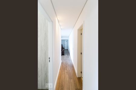 Apartamento à venda com 80m², 2 quartos e 2 vagasCorredor