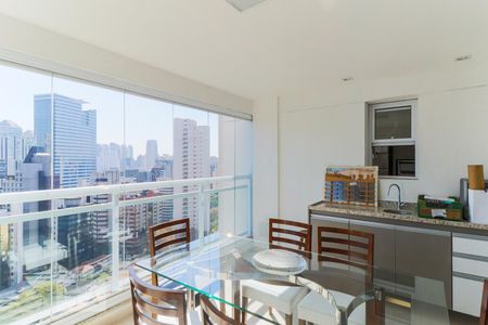Apartamento à venda com 80m², 2 quartos e 2 vagasVaranda