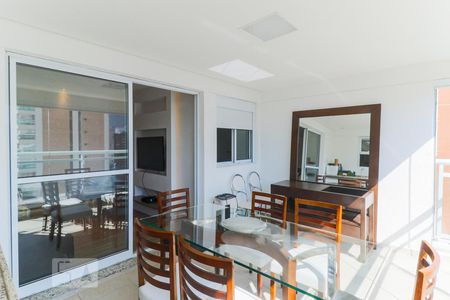 Apartamento à venda com 80m², 2 quartos e 2 vagasVaranda