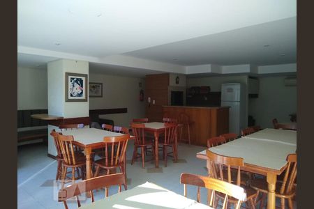 Apartamento à venda com 94m², 3 quartos e 2 vagas Apartamento à venda com 94m², 3 quartos e 2 vagasÁrea comum - Salão de festas