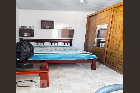 Quarto 2 de casa para alugar com 2 quartos, 65m² em Vila Nivi, São Paulo