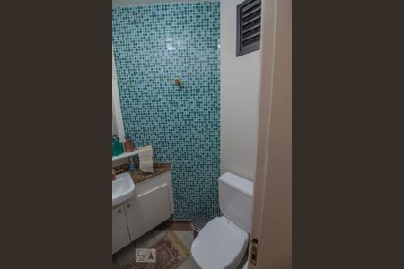 Lavabo de apartamento à venda com 3 quartos, 160m² em Campo Belo, São Paulo